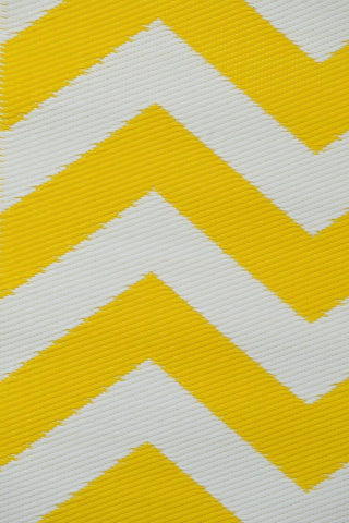 Psychedelia Yellow & White Indoor-Outdoor Reversible Rug cvsonia 