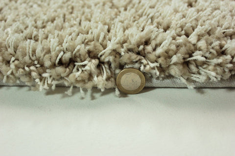 Image of Axel Beige/White Shaggy Rug RUGSANDROOMS 