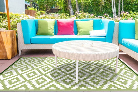 Nirvana Leaf Green & White Indoor-Outdoor Reversible Rug cvsonia 