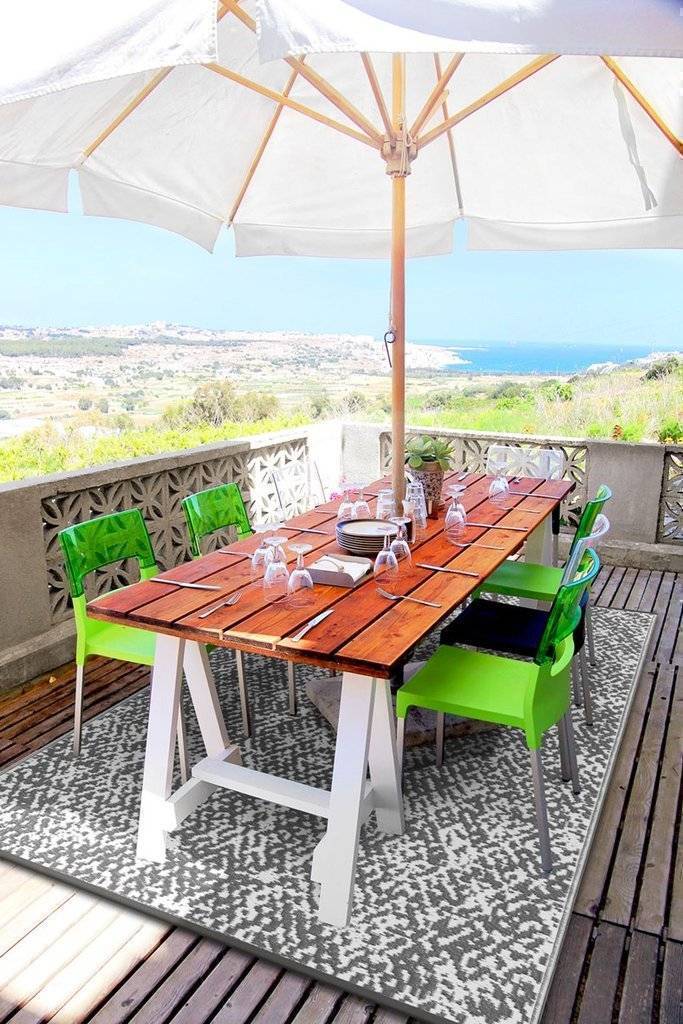 Rio Grey & White Indoor-Outdoor Reversible Rug cvsonia 