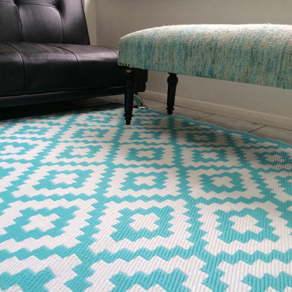 Nirvana Aqua Sky & White Indoor-Outdoor Reversible Rug cvsonia 