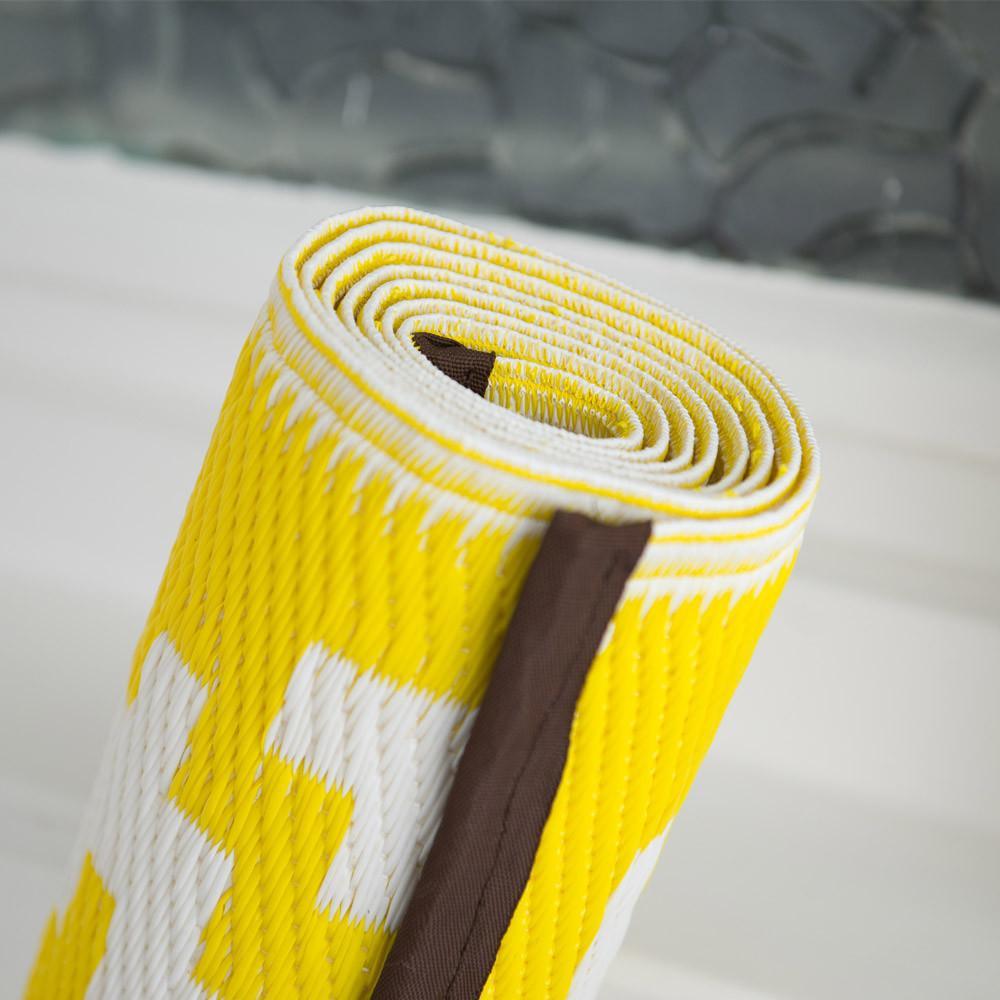 Nirvana Yellow & White Indoor-Outdoor Reversible Rug cvsonia 
