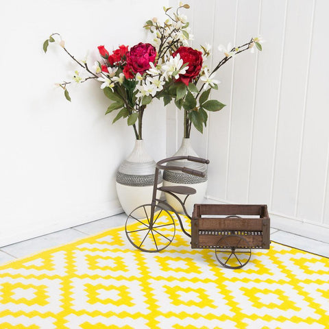 Image of Nirvana Yellow & White Indoor-Outdoor Reversible Rug cvsonia 