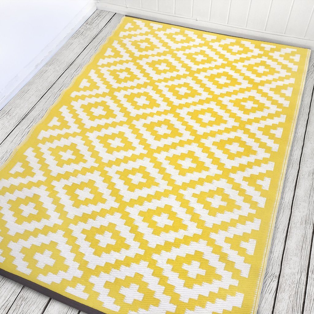 Nirvana Yellow & White Indoor-Outdoor Reversible Rug cvsonia 