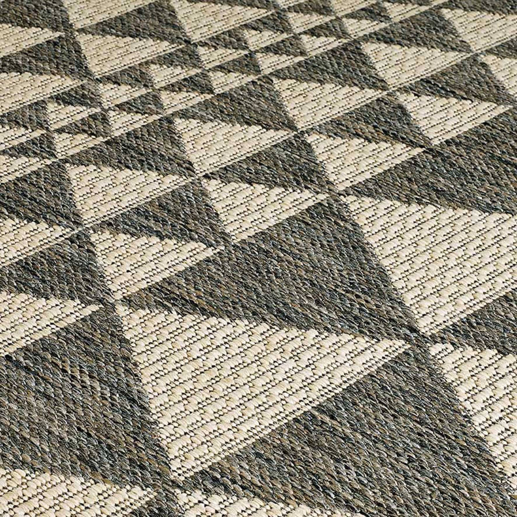 Mona Prism Grey Area Rug RUGSANDROOMS 