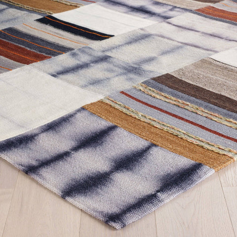 Image of Nava Grey Area Rug RUGSANDROOMS 