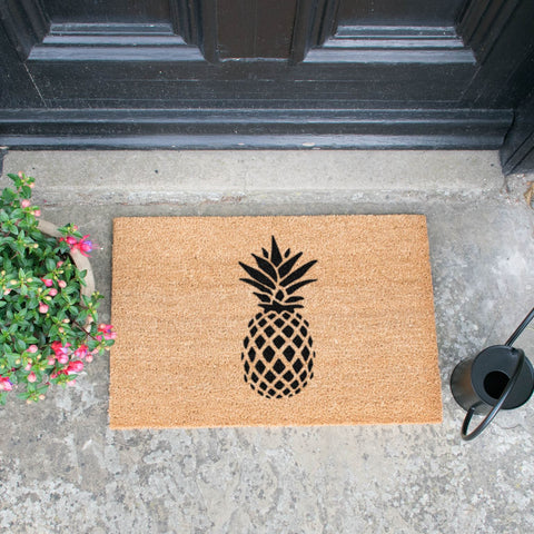 Pineapple doormat RUGSANDROOMS 