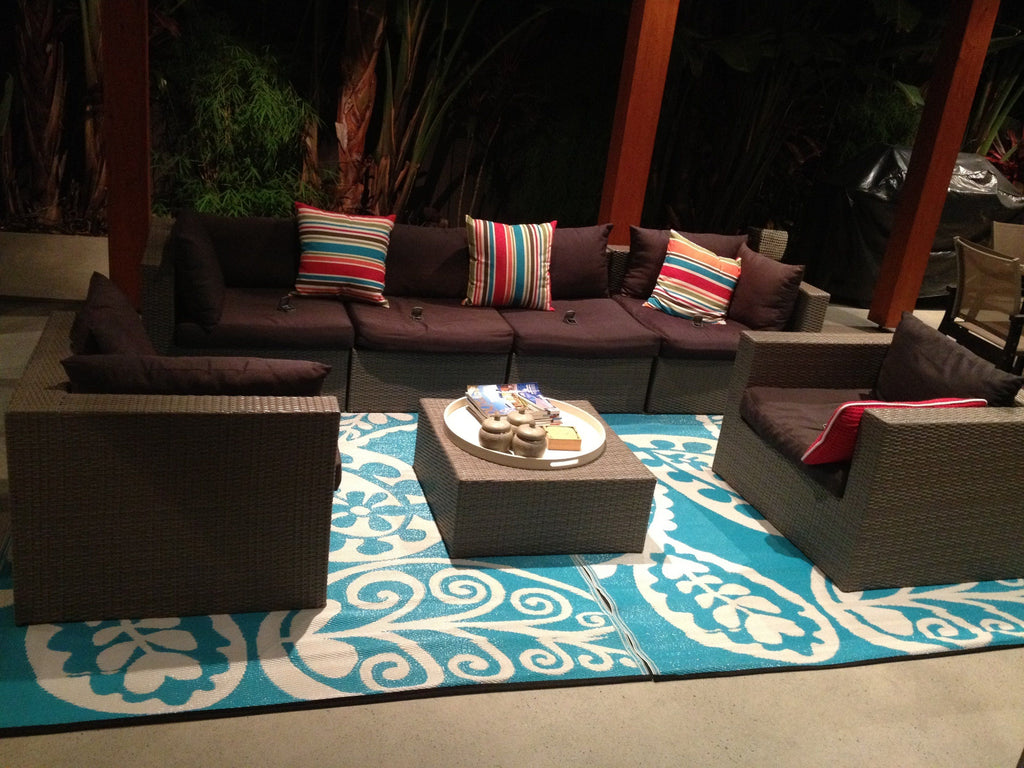 River Blue & White Indoor-Outdoor Area Rug RUGSANDROOMS 