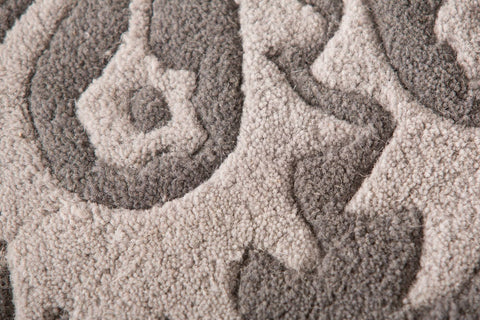 Image of Runa Grey Area Rug RUGSANDROOMS 